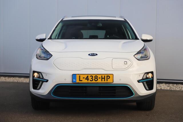 KIA e-Niro DynamicPlusLine 39 kWh Schuifdak Keyless Half Leder Navigatie Achteruitrijcamera Stuur & Stoelverwarming Carplay Android