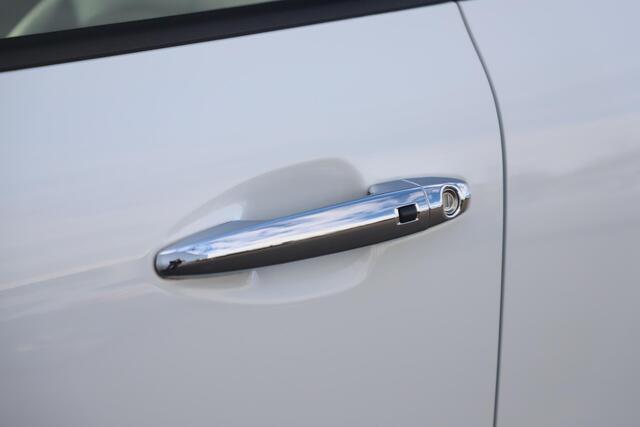 KIA e-Niro DynamicPlusLine 39 kWh Schuifdak Keyless Half Leder Navigatie Achteruitrijcamera Stuur & Stoelverwarming Carplay Android