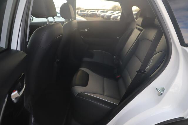 KIA e-Niro DynamicPlusLine 39 kWh Schuifdak Keyless Half Leder Navigatie Achteruitrijcamera Stuur & Stoelverwarming Carplay Android