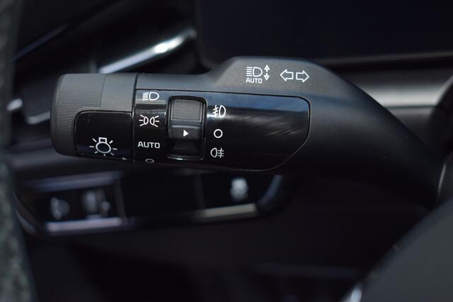 KIA e-Niro EV DynamicLine 64.8 kWh ECC Cr.Control-Adapt. Navi+Camera BT+USB Keyless Trekhaak 17"LMV PDC Tot 10jr. Kia-Garantie
