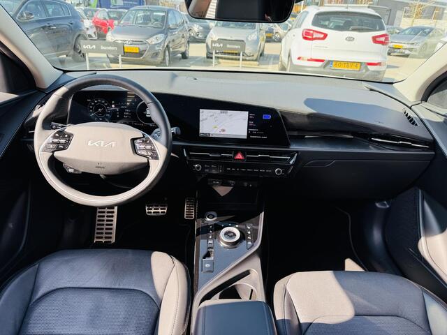 KIA e-Niro EV ExecutiveLine 64.8 kWh Trekhaak | NW staat | NW geleverd & Onderhouden