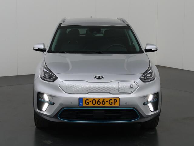 KIA e-Niro ExecutiveLine 64 kWh | Lederen Bekleding | JBL Audio | Dodehoekdetectie | Stoel/Stuurwielverwarming | Stoelventilatie | Elektrisch bedienbare bestuurdersstoel met geheugenfunctie