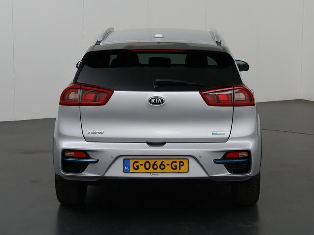 KIA e-Niro ExecutiveLine 64 kWh | Lederen Bekleding | JBL Audio | Dodehoekdetectie | Stoel/Stuurwielverwarming | Stoelventilatie | Elektrisch bedienbare bestuurdersstoel met geheugenfunctie