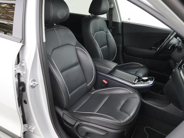 KIA e-Niro ExecutiveLine 64 kWh | Lederen Bekleding | JBL Audio | Dodehoekdetectie | Stoel/Stuurwielverwarming | Stoelventilatie | Elektrisch bedienbare bestuurdersstoel met geheugenfunctie