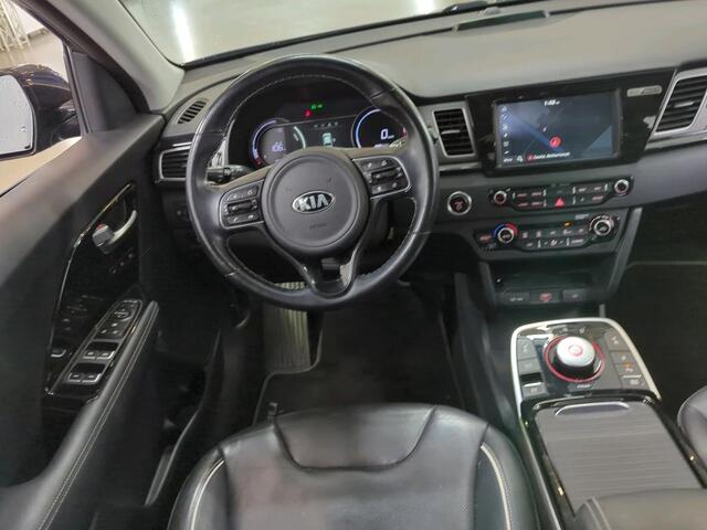 KIA e-Niro ExecutiveLine 64 kWh NL AUTO | CAMERA | LEDER |