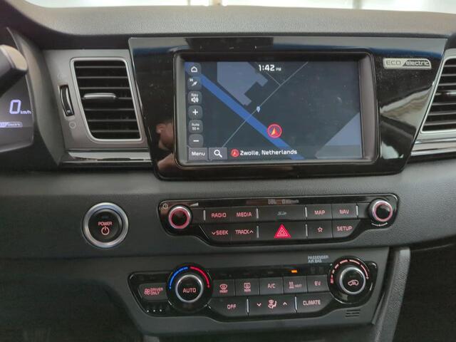 KIA e-Niro ExecutiveLine 64 kWh NL AUTO | CAMERA | LEDER |