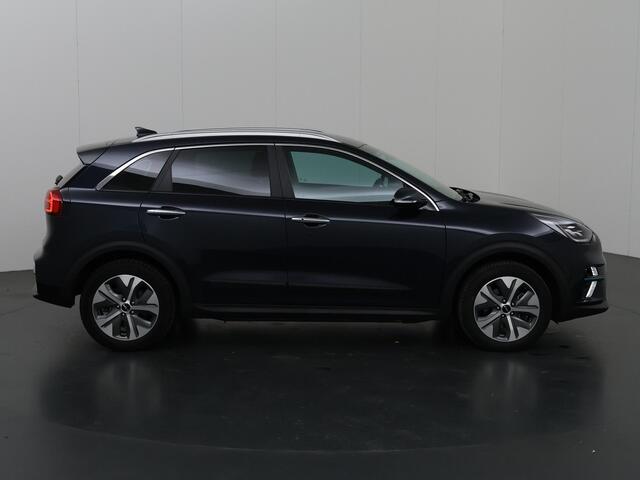 KIA e-Niro Edition 64 kWh | Stoel/Stuurwielverwarming | Navigatie | Parkeercamera | Climate control |
