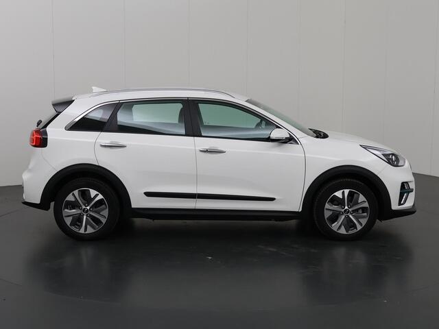 KIA e-Niro DynamicLine 64 kWh | Adaptieve Cruise Control | Navigatie | Parkeercamera | Climate control |