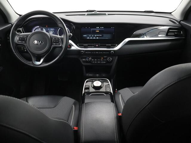 KIA e-Niro DynamicLine 64 kWh | Adaptieve Cruise Control | Navigatie | Parkeercamera | Climate control |