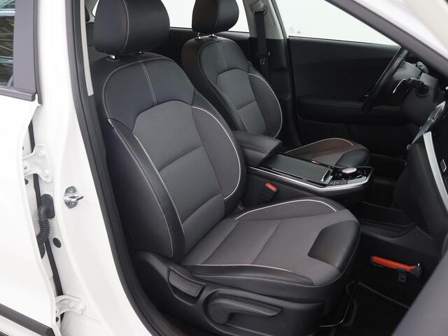 KIA e-Niro DynamicLine 64 kWh | Adaptieve Cruise Control | Navigatie | Parkeercamera | Climate control |