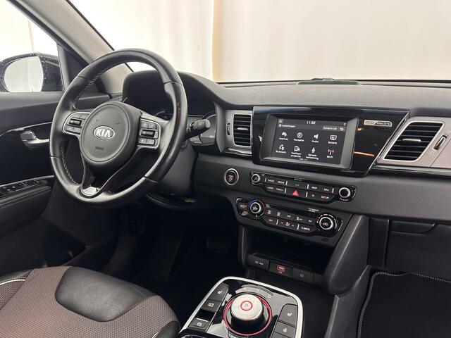 KIA e-Niro DynamicLine 64 kWh (INCL-BTW) Aut. *LEATHER-MICROFIBRE | NAVI-FULLMAP | DAB | ADAPT.CRUISE | CAMERA | COMFORT-SEATS | KEYLESS | DIGI-COCKPIT | SHIFT-PADDLES | HEATED-SEATS | CARPLAY | LANE-ASSIST | 17"ALU*