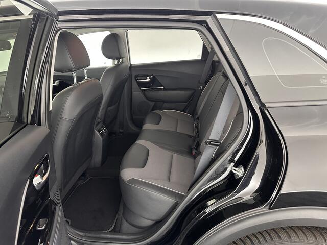 KIA e-Niro DynamicLine 64 kWh (INCL-BTW) Aut. *LEATHER-MICROFIBRE | NAVI-FULLMAP | DAB | ADAPT.CRUISE | CAMERA | COMFORT-SEATS | KEYLESS | DIGI-COCKPIT | SHIFT-PADDLES | HEATED-SEATS | CARPLAY | LANE-ASSIST | 17"ALU*