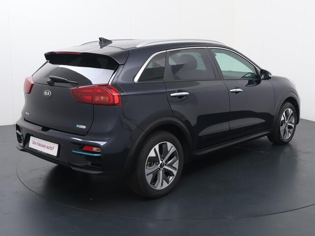 KIA e-Niro DynamicLine 39 kWh | 136 PK | Adaptive cruise control | Achteruitrijcamera | Climate control |