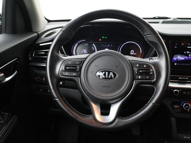 KIA e-Niro DynamicLine 39 kWh | 136 PK | Adaptive cruise control | Achteruitrijcamera | Climate control |