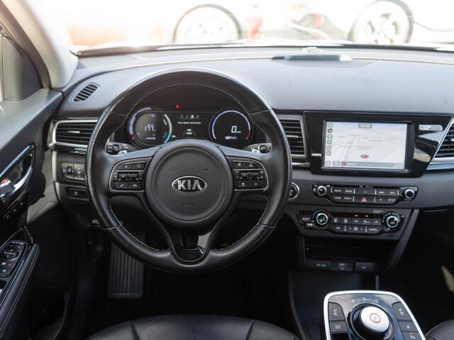 KIA e-Niro ExecutiveLine 64 kWh | Stoel en Stuur verwarming | Stoel ventilatie | Navigatie |