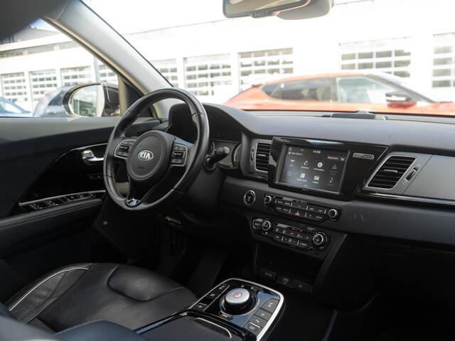 KIA e-Niro ExecutiveLine 64 kWh | Stoel en Stuur verwarming | Stoel ventilatie | Navigatie |