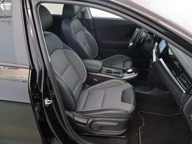 KIA e-Niro DynamicPlusLine 64 kWh | Panoramadak | Stoel/Stuurwielverwarming | Adaptieve Cruise Control | Keyless Go | LED Koplampen |