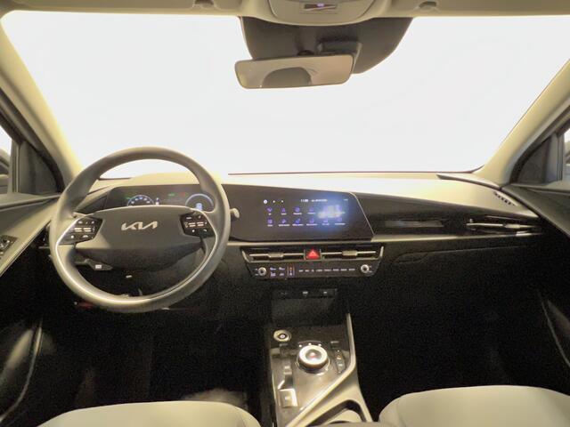 KIA e-Niro EV Light Edition 64.8 kWh | Navigatie/Android/Apple Carplay | LM Velgen 17" | Cruise Control Adaptief | Trekhaak | Achteruitrijcamera |