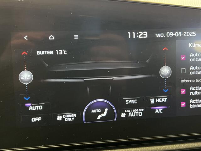 KIA e-Niro EV Light Edition 64.8 kWh | Navigatie/Android/Apple Carplay | LM Velgen 17" | Cruise Control Adaptief | Trekhaak | Achteruitrijcamera |