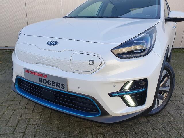 KIA e-Niro ExecutiveLine 64 kWh Navigatie, Leder, Schuifdak, Stoel/Stuurverwarming, Adaptive Cruisecontrol, Climate Control