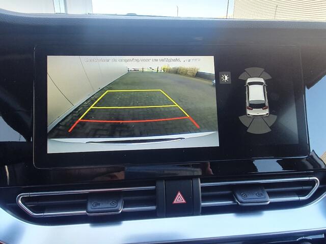 KIA e-Niro ExecutiveLine 64 kWh Navigatie, Leder, Schuifdak, Stoel/Stuurverwarming, Adaptive Cruisecontrol, Climate Control