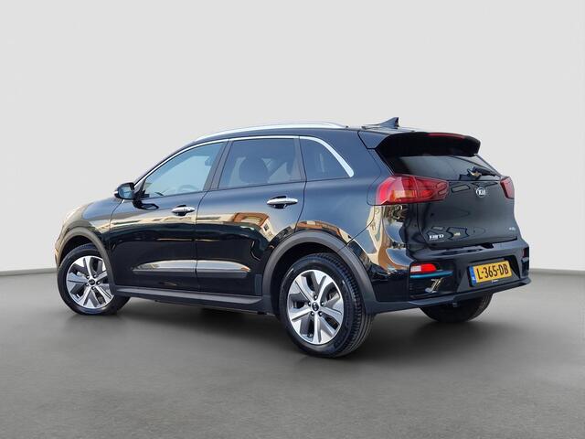 KIA e-Niro ExecutiveLine 64 kWh | Open Dak | Stoelventilatie | JBL | Leder | Adaptive Cruise | BSD |