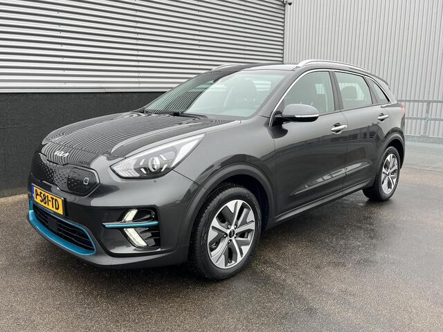 KIA e-Niro DynamicLine 64 kWh Navigatie, Achteruitrijcamera, parkeersensoren, Nieuw geleverd en dealeronderhouden, 1e eign. BTW-auto