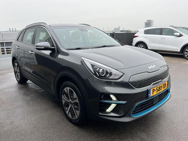 KIA e-Niro DynamicLine 64 kWh Navigatie, Achteruitrijcamera, parkeersensoren, Nieuw geleverd en dealeronderhouden, 1e eign. BTW-auto