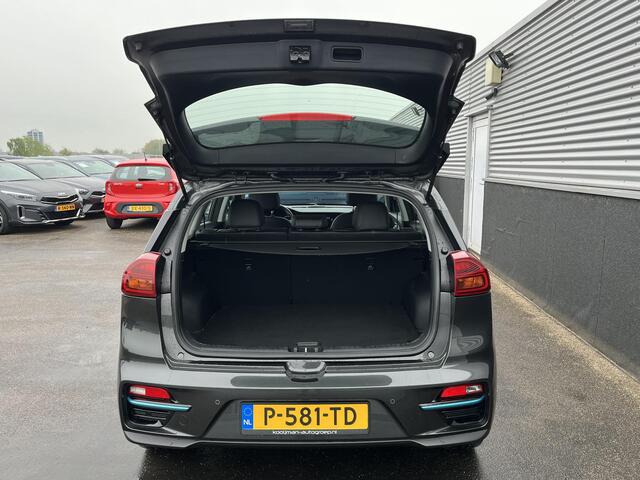 KIA e-Niro DynamicLine 64 kWh Navigatie, Achteruitrijcamera, parkeersensoren, Nieuw geleverd en dealeronderhouden, 1e eign. BTW-auto