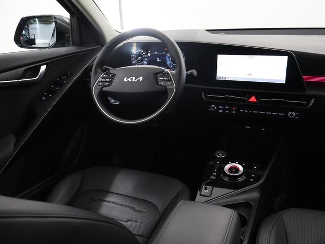 KIA e-Niro EV DynamicPlusLine 64.8 kWh | Panoramadak | Stoel/Stuurwielverwarming | Head-Up Display | Dodehoek detectie |