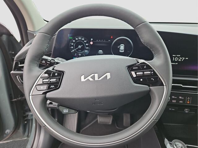 KIA e-Niro EV Air 64.8 kWh | NIEUWE AUTO | SNEL RIJDEN! | Parkeercamera | Navigatie | Climatronic | AndroidAuto / Apple Carplay | Leder |
