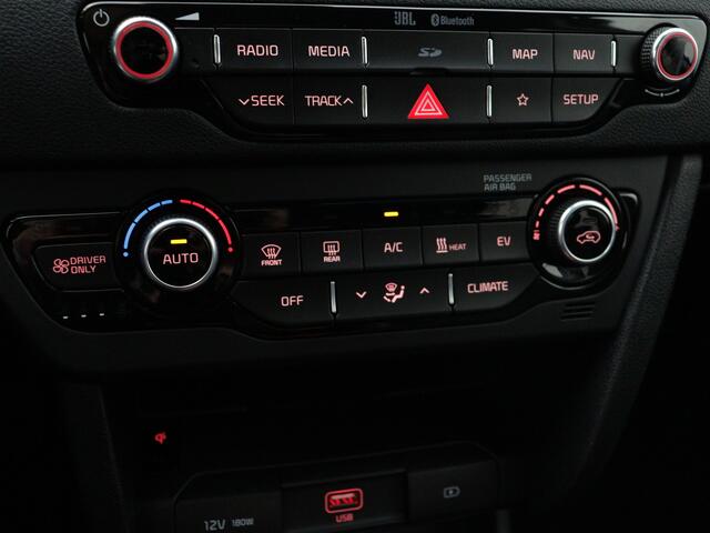 KIA e-Niro ExecutiveLine 64 kWh | 1e Eigenaar | JBL Leder | Stoelverwarming en koeling |