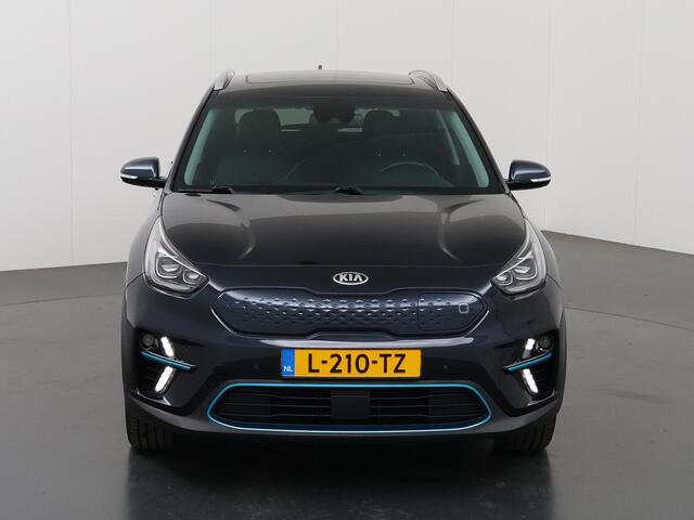 KIA e-Niro DynamicPlusLine 64 kWh | Panoramadak | Stoel/Stuurwielverwarming | Adaptieve Cruise Control | Keyless Go | LED Koplampen |