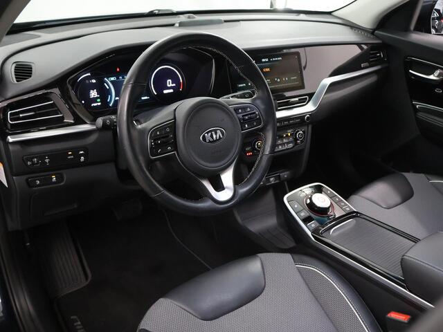 KIA e-Niro DynamicPlusLine 64 kWh | Panoramadak | Stoel/Stuurwielverwarming | Adaptieve Cruise Control | Keyless Go | LED Koplampen |