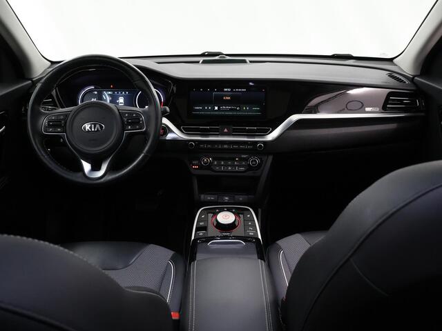 KIA e-Niro DynamicPlusLine 64 kWh | Panoramadak | Stoel/Stuurwielverwarming | Adaptieve Cruise Control | Keyless Go | LED Koplampen |