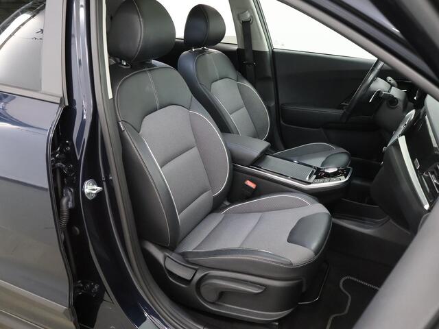 KIA e-Niro DynamicPlusLine 64 kWh | Panoramadak | Stoel/Stuurwielverwarming | Adaptieve Cruise Control | Keyless Go | LED Koplampen |