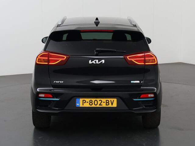 KIA e-Niro ExecutiveLine 64 kWh | JBL | Dodehoekdetectie | Stoel/Stuurwielverwarming | Elektrisch verstelb. bestuurdersstoel met geheugen | Stoelventilatie