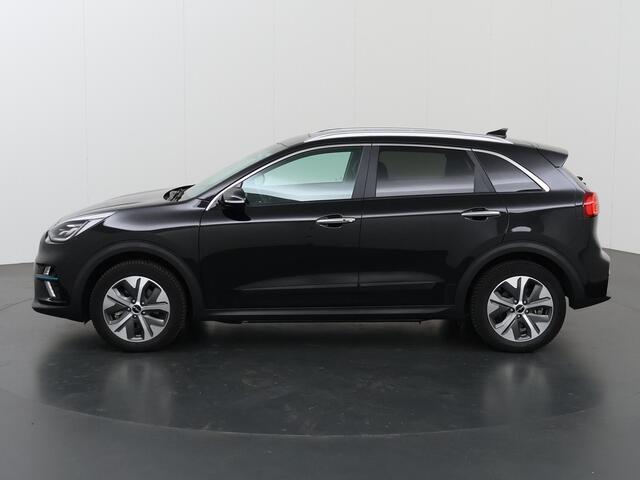 KIA e-Niro ExecutiveLine 64 kWh | JBL | Dodehoekdetectie | Stoel/Stuurwielverwarming | Elektrisch verstelb. bestuurdersstoel met geheugen | Stoelventilatie