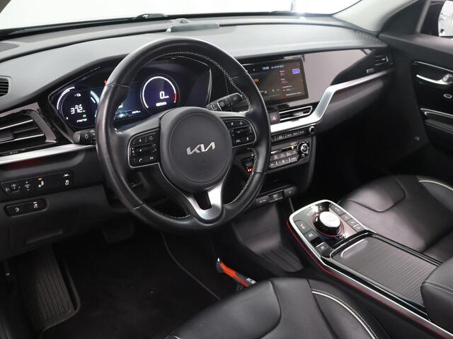 KIA e-Niro ExecutiveLine 64 kWh | JBL | Dodehoekdetectie | Stoel/Stuurwielverwarming | Elektrisch verstelb. bestuurdersstoel met geheugen | Stoelventilatie