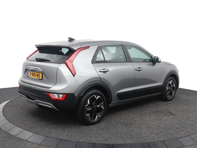 KIA e-Niro EV Light Edition 64.8 kWh - Navigatie - Climate Control - Apple Carplay/Android Auto - Parkeersensoren achter - Fabrieksgarantie tot 05-2031