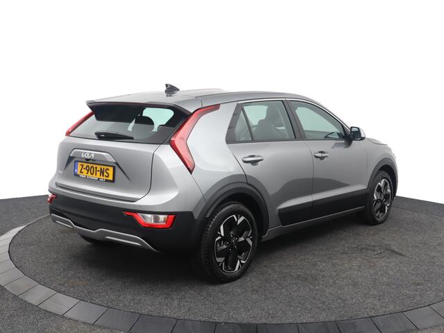KIA e-Niro EV Light Edition 64.8 kWh - Navigatie - Climate Control - Apple Carplay/Android Auto - Parkeersensoren achter - Fabrieksgarantie tot 05-2031