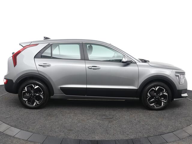 KIA e-Niro EV Light Edition 64.8 kWh - Navigatie - Climate Control - Apple Carplay/Android Auto - Parkeersensoren achter - Fabrieksgarantie tot 05-2031