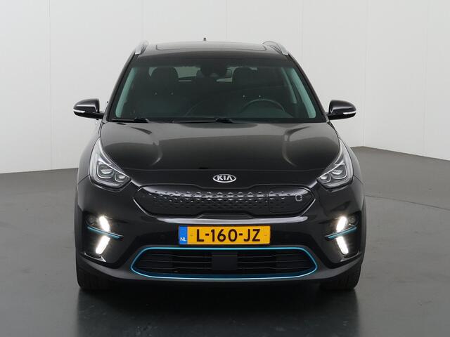 KIA e-Niro ExecutiveLine 64 kWh | Panoramadak | Lederen Bekleding | JBL Audio | Dodehoekdetectie | Stoel/Stuurwielverwarming | Stoelventilatie | elektrisch bedienbare bestuurdersstoel met geheugenfunctie |