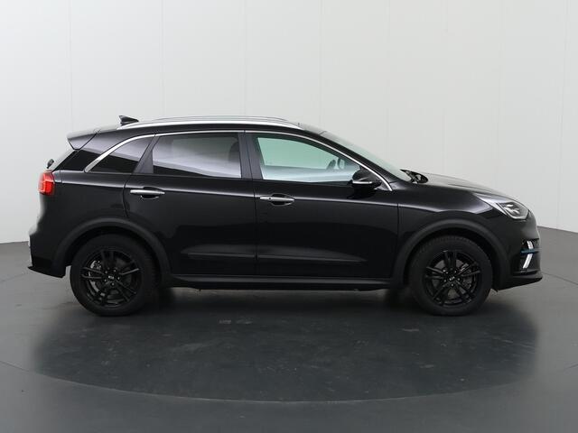 KIA e-Niro ExecutiveLine 64 kWh | Panoramadak | Lederen Bekleding | JBL Audio | Dodehoekdetectie | Stoel/Stuurwielverwarming | Stoelventilatie | elektrisch bedienbare bestuurdersstoel met geheugenfunctie |