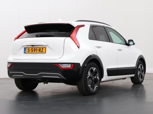 KIA e-Niro EV DynamicPlusLine 64.8 kWh | Panoramadak | Stoel/Stuurwielverwarming | Head-Up Display | Elektrische achterklep | Dodehoek detectie