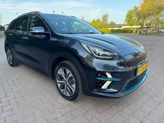 KIA e-Niro EXECUTIVELINE 64KWH 3FASE/ACARPLAY/CAM/FABRIEKSGARANTIE