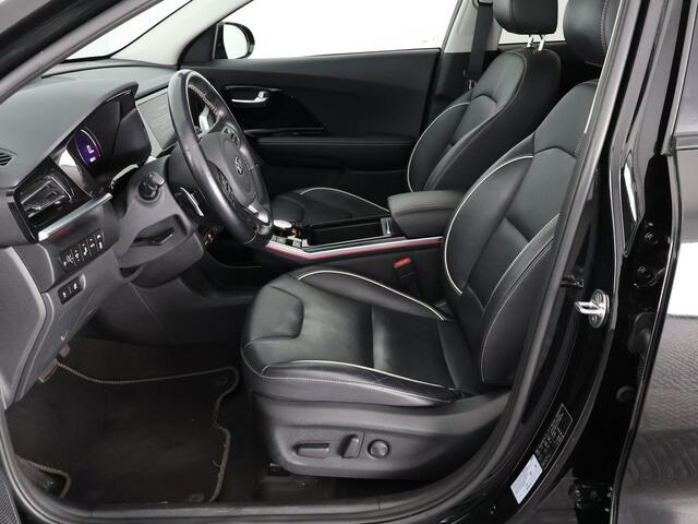 KIA e-Niro ExecutiveLine 64 kWh 1e EIG ACCUTEST 100% BIJNA 2021 !204 PK WLTP 468 KM!! 3-FASE. NAVI.DODEHOEK WARMTEPOMP GARANTIE TOT 12-2030**