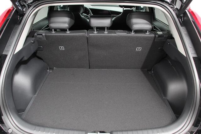 KIA e-Niro EV ExecutiveLine 64.8 kWh Kia Niro EV ExecutiveLine 64.8kWh Nieuw Model! | Leder | Schuif-kantel dak | Electrisch bedienbare achterklep | DAB | Led | Camera