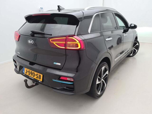 KIA e-Niro EXECUTIVE 64KWH 3FASE/THAAK/ACARPLAY/FABRIEKSGARANTIE