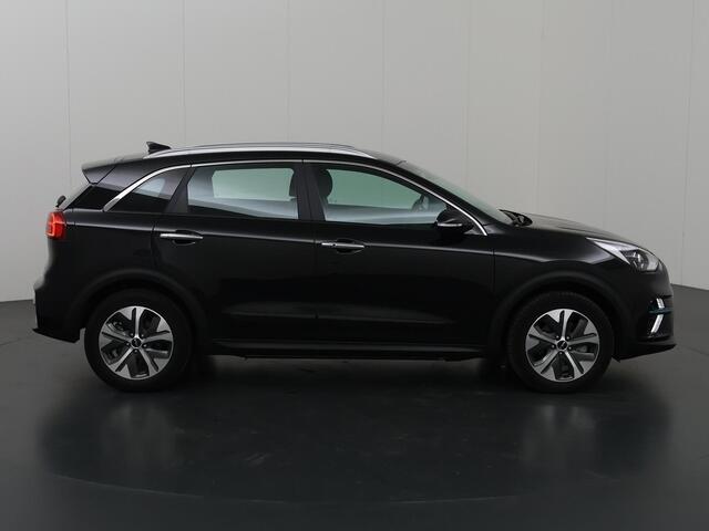 KIA e-Niro DynamicLine 64 kWh | Navigatie | Parkeercamera | Climate Control | Keyless